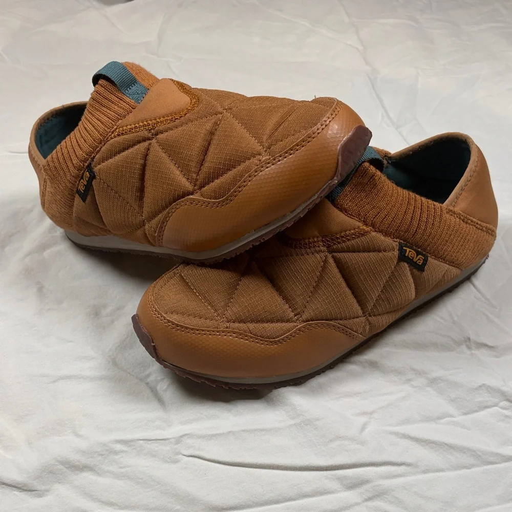 Teva Men's Brown Quilted Slip-On Sneakers - Picture 2 of 8